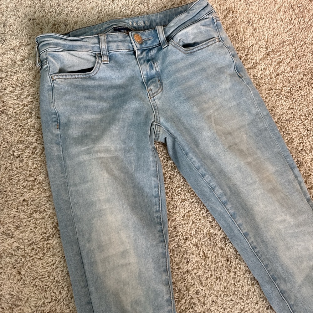American Eagle Outfitters Light Blue Skinny Jeans
